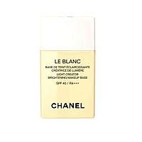 Chanel Le Blanc What's in a makeup artist's pouch Kenneth Lee's 8 beauty essentials.jpg